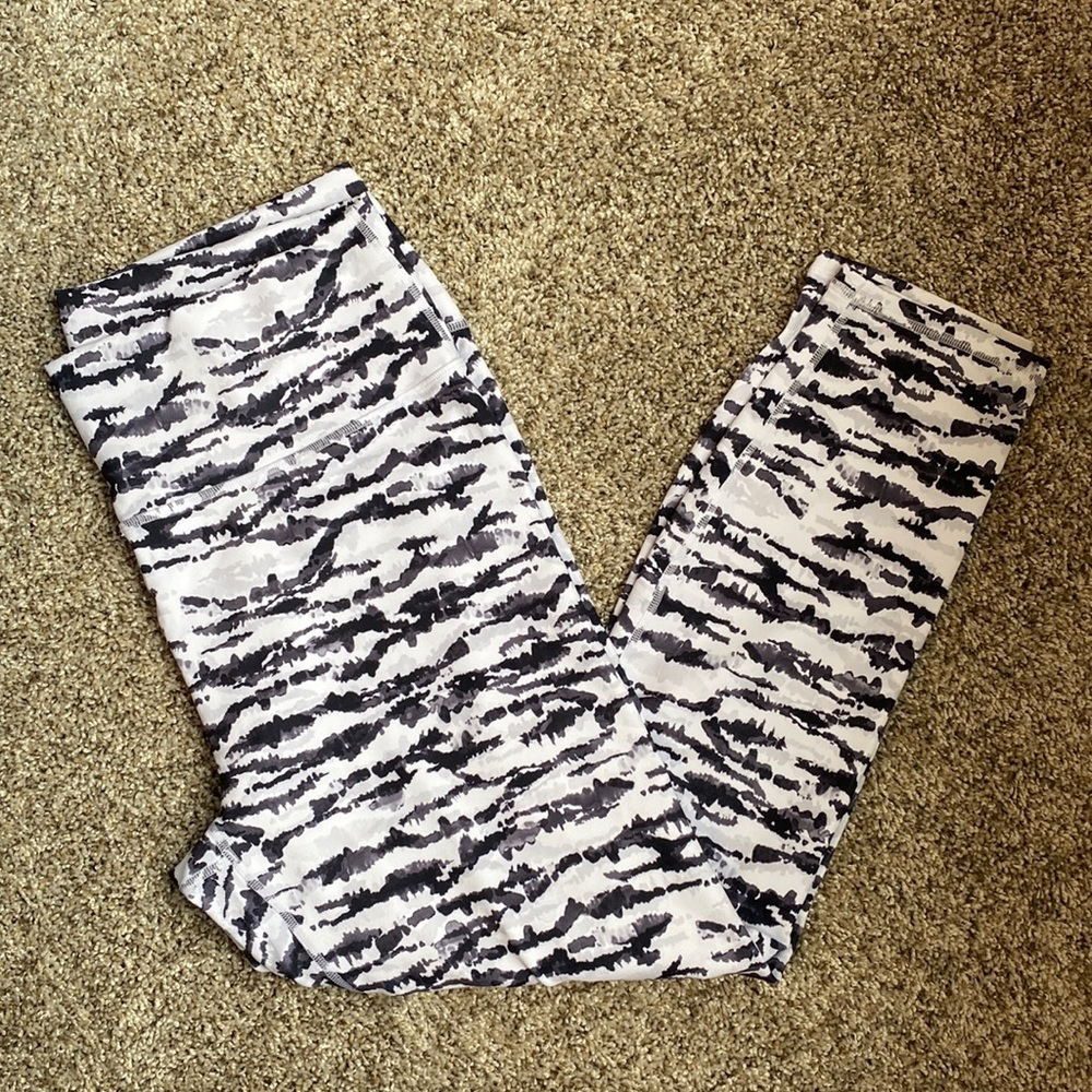 Fabletics Zebra leggings XL